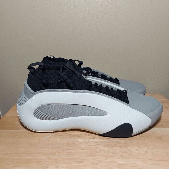 Adidas Harden Volume 8 Basketball Shoes Feather Grey Ivory Black IG6649 Men's 11 - Picture 1 of 7